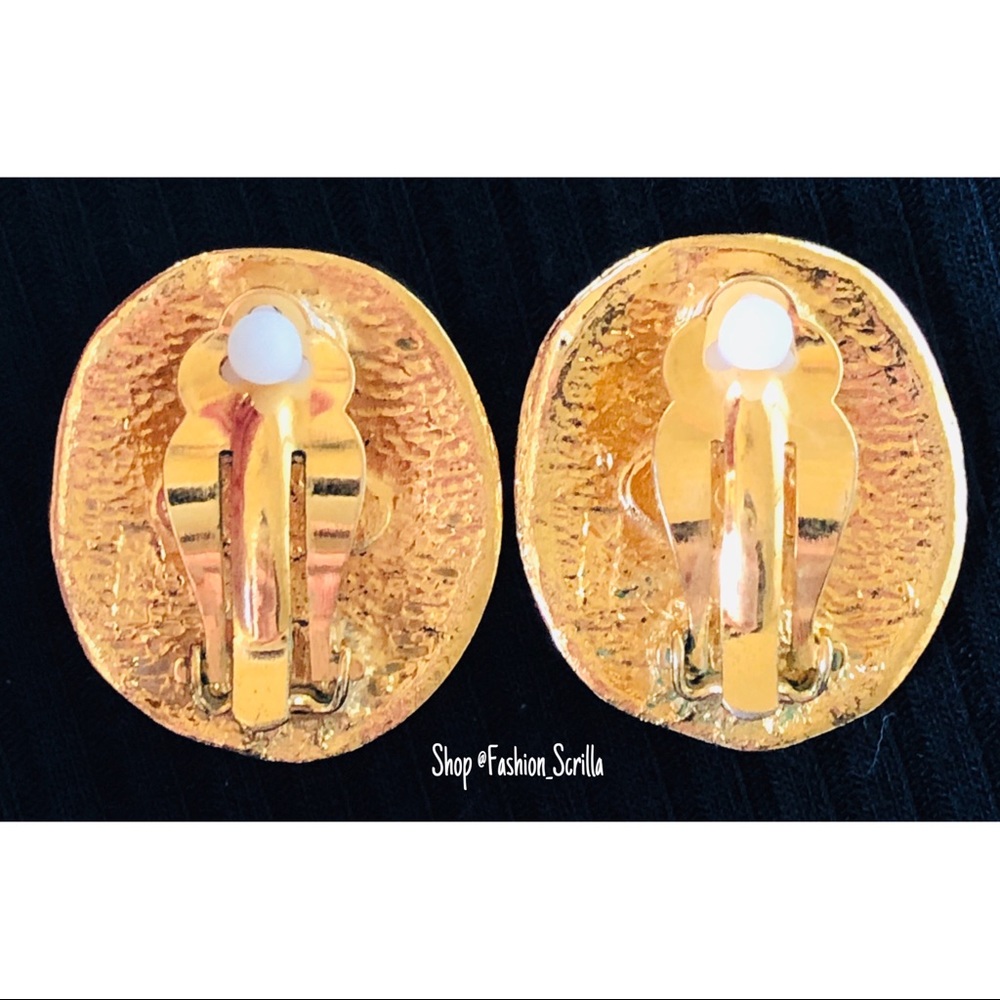 CHANEL RARE VINTAGE 31 Rue Cambon clip earrings - Picture 4 of 9